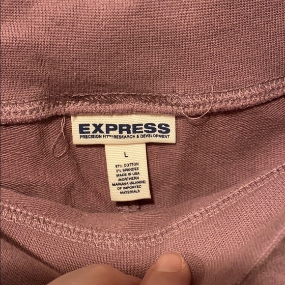 Express EUC Off the shoulder top - Picture 4 of 6